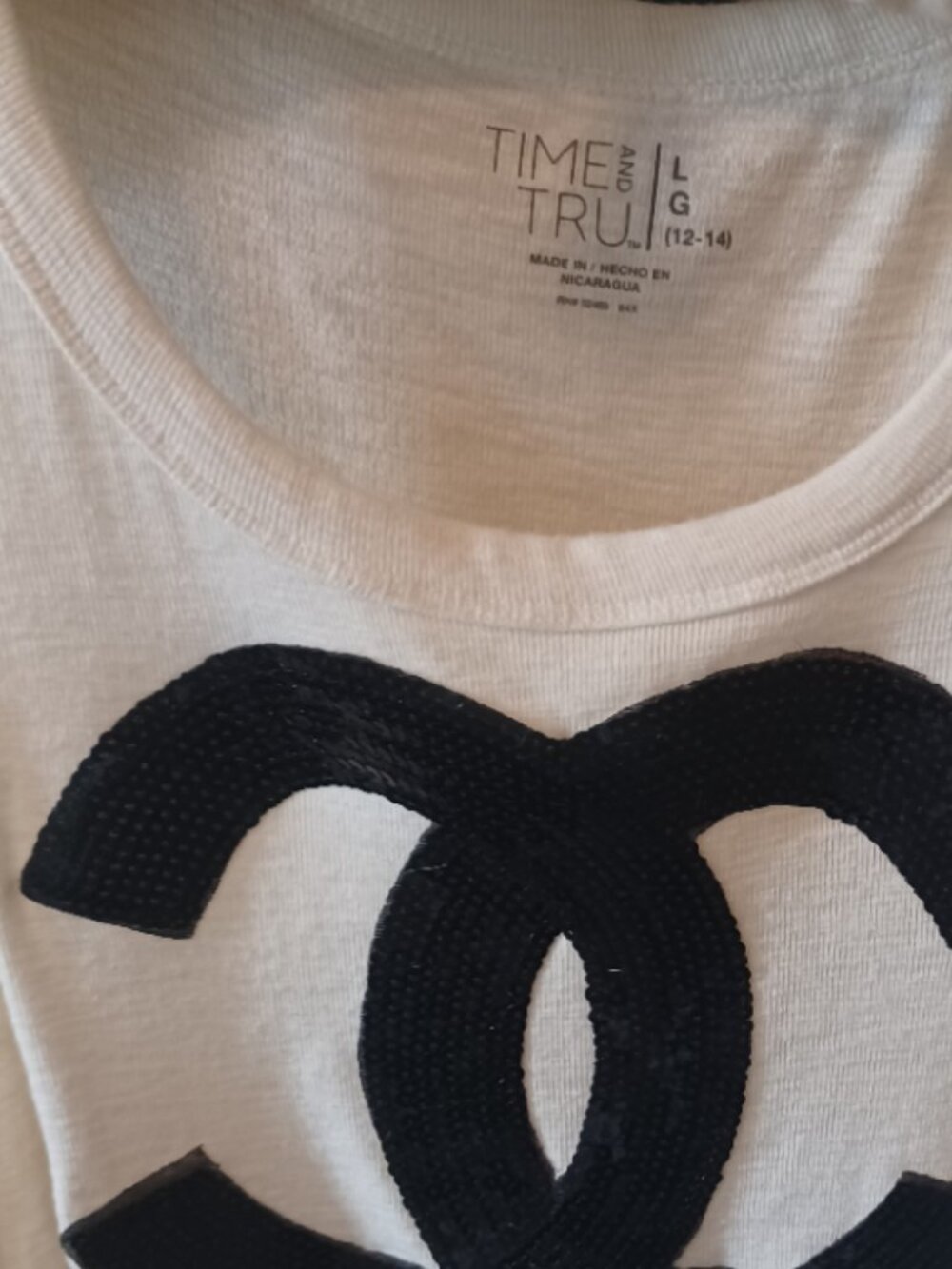 Time & Tru Designer Black Logo Creme Cotton Stretch Tank Large - Picture 2 of 4